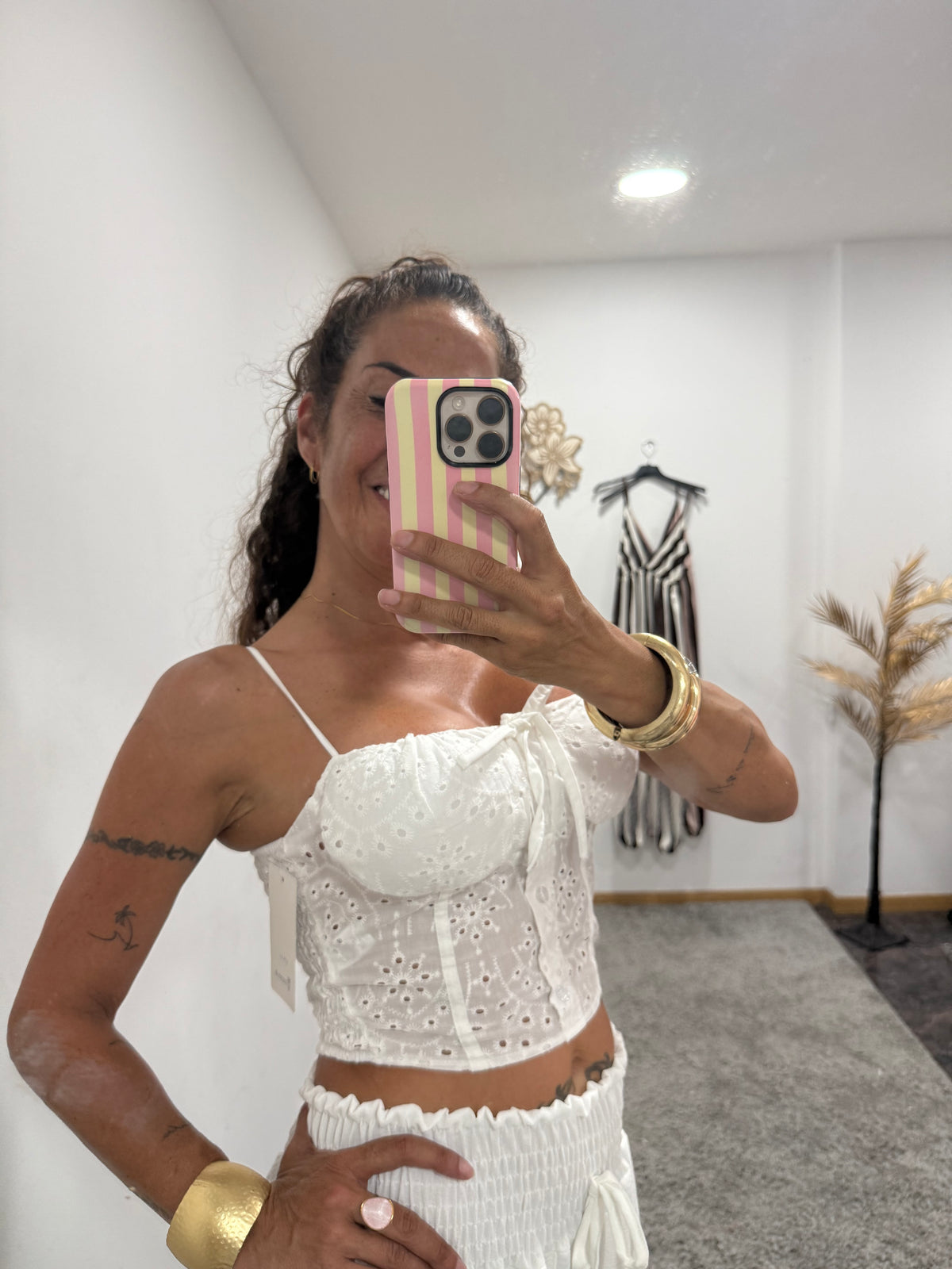 TOP BORDADO TIPO CORSÉ