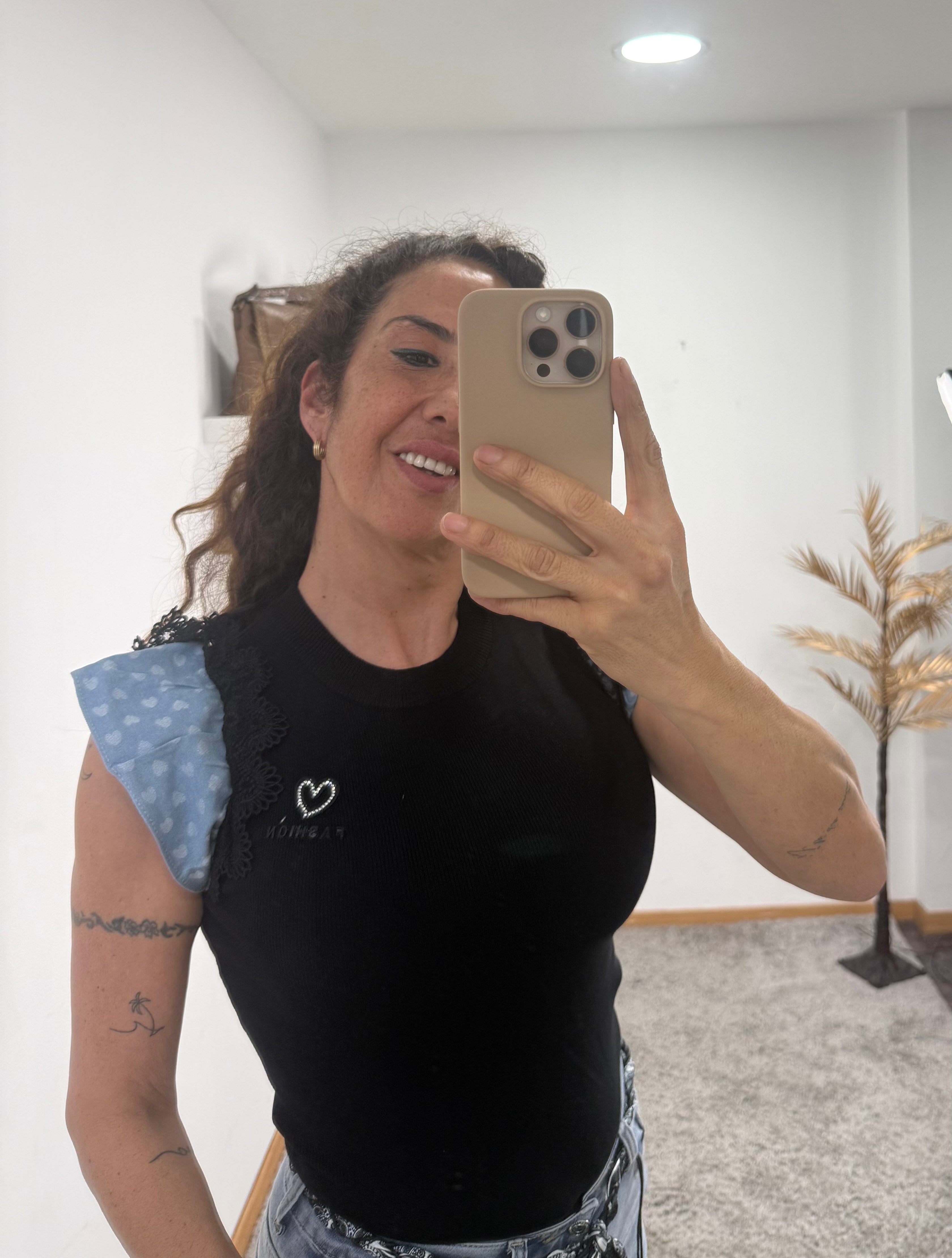 CAMISETA VOLANTE