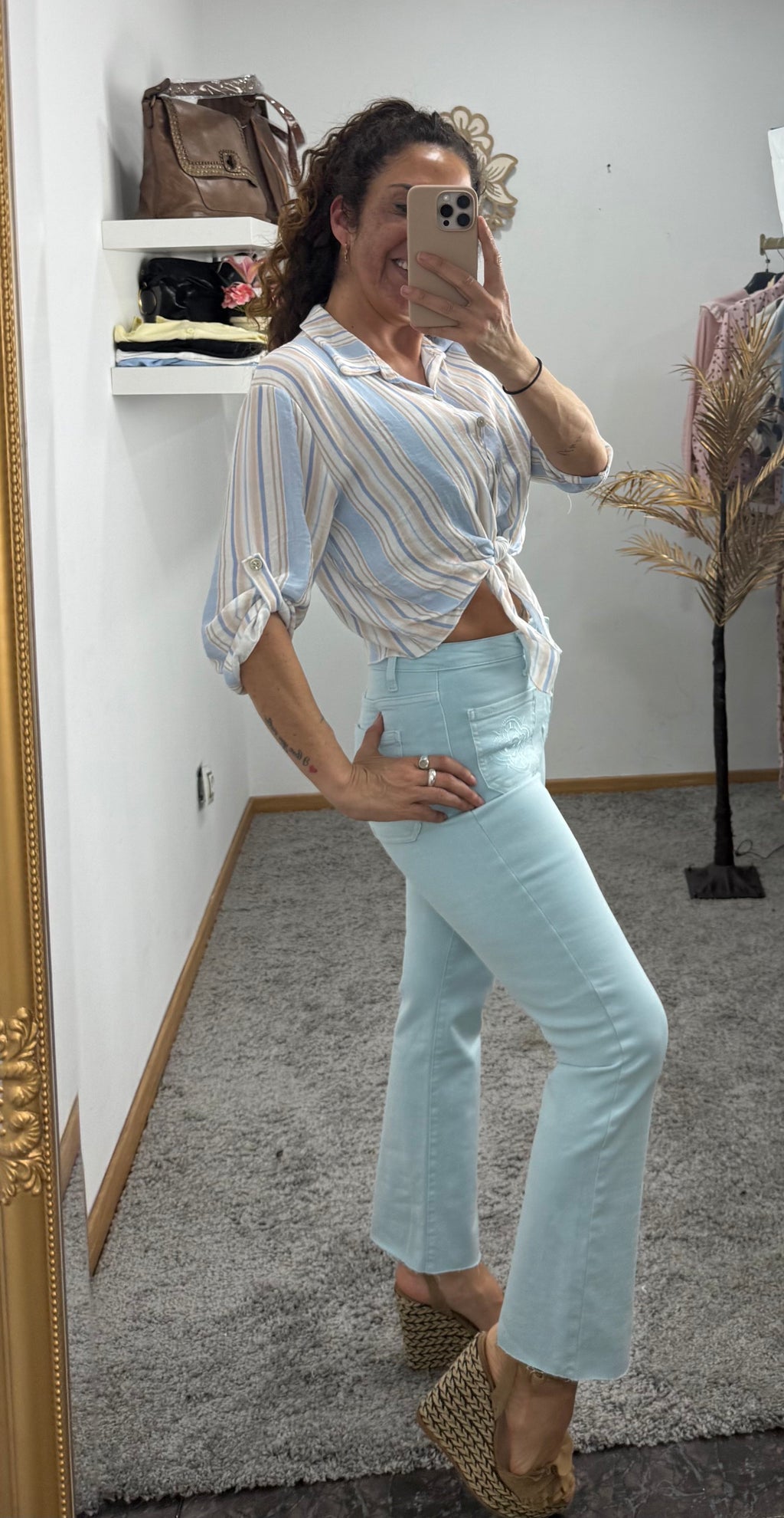 camisa nudo