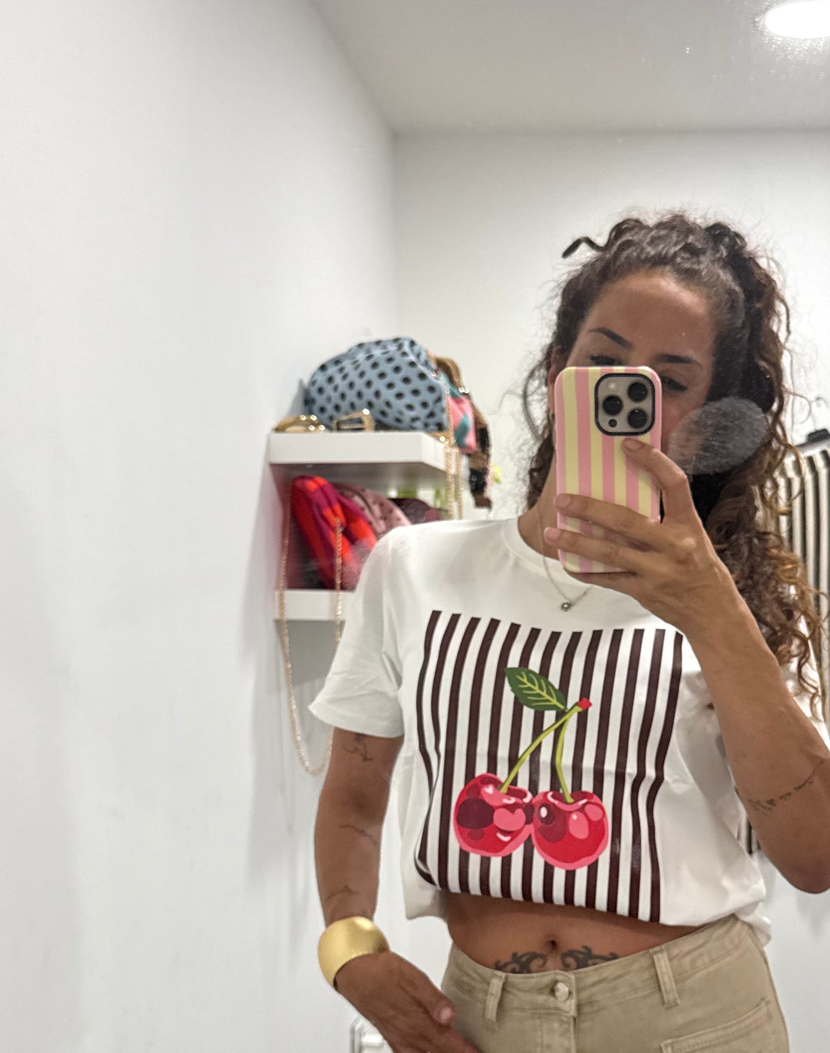 Camiseta Cherry